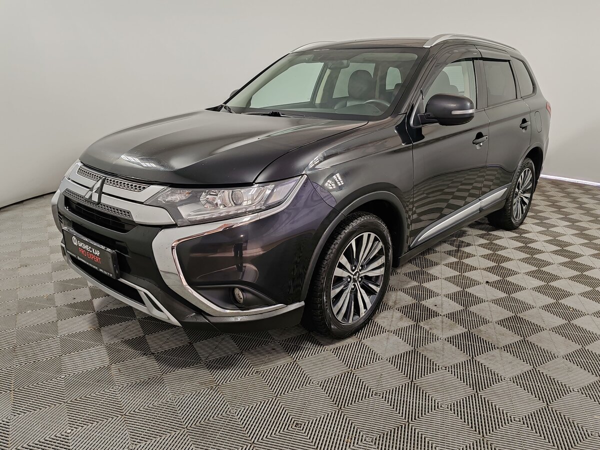 Открыть фотографии: Mitsubishi Outlander III Рестайлинг 3