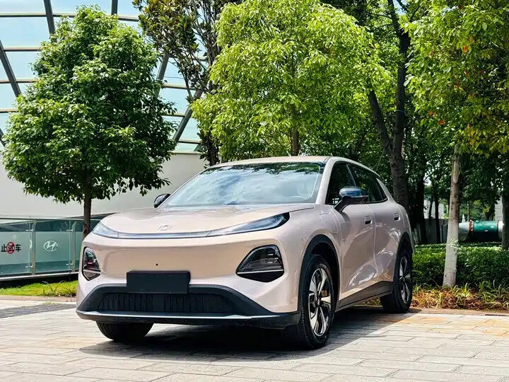 Открыть фотографии: Changan Qiyuan Q05 II
