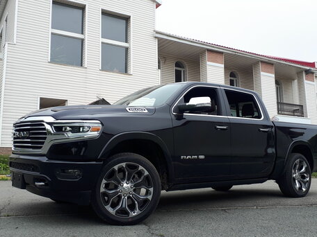 Ram 1500 V