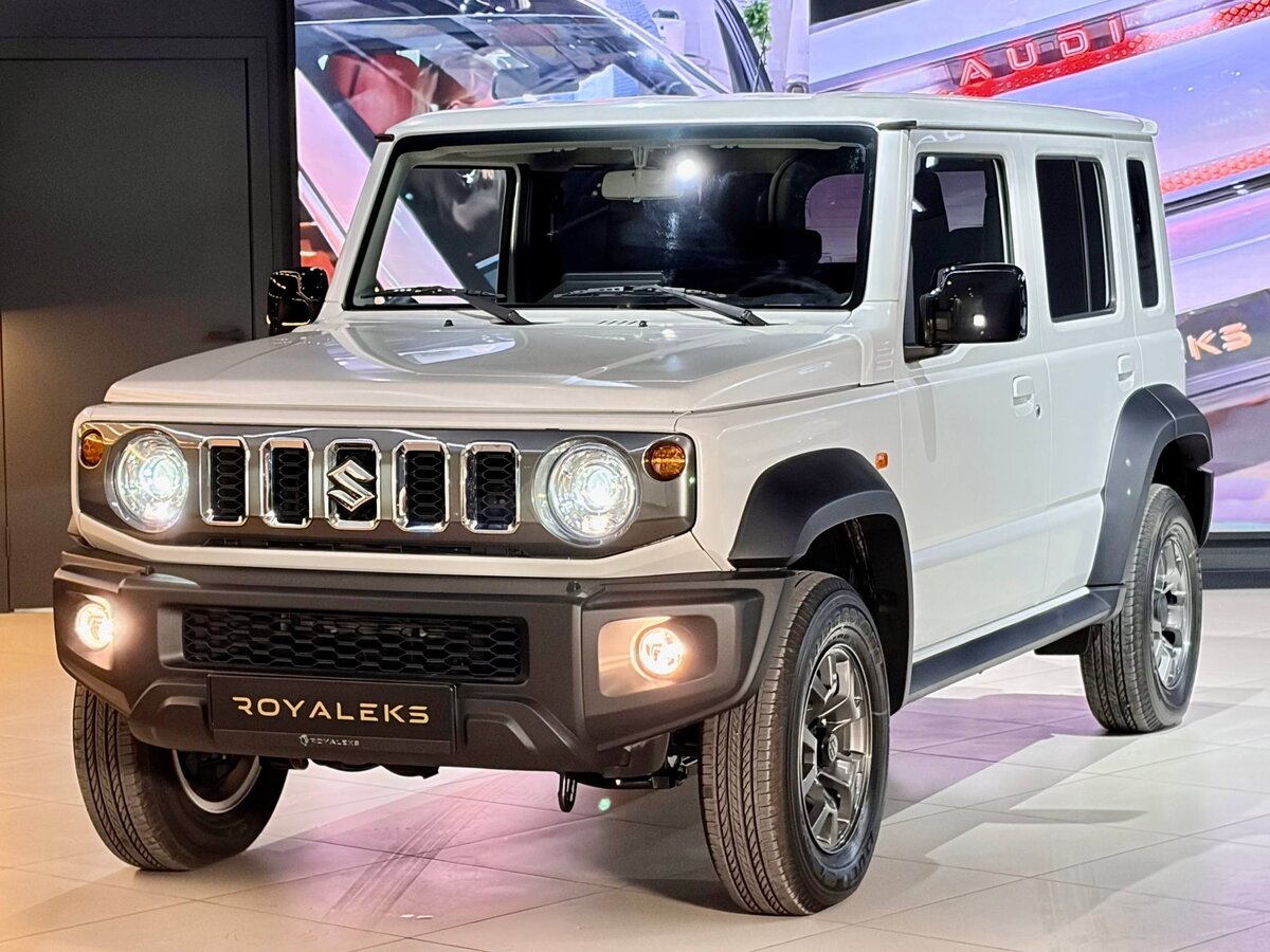 Открыть фотографии: Suzuki Jimny IV
