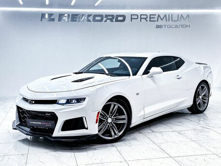 Chevrolet Camaro VI