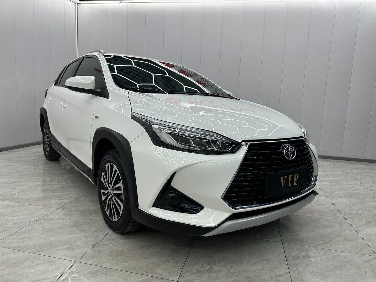 Открыть фотографии: Toyota Yaris Cross I