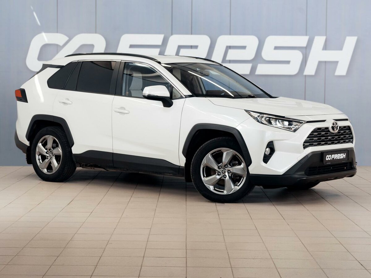 Открыть фотографии: Toyota RAV4 V (XA50)