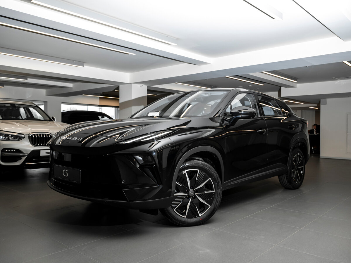 Открыть фотографии: Omoda C5 II