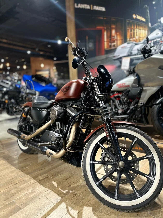 Harley-Davidson Sportster 883