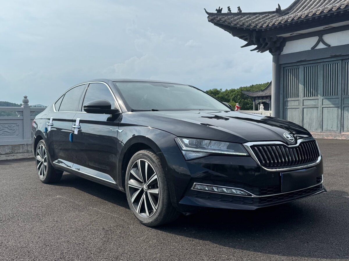 Открыть фотографии: Skoda Superb III Рестайлинг