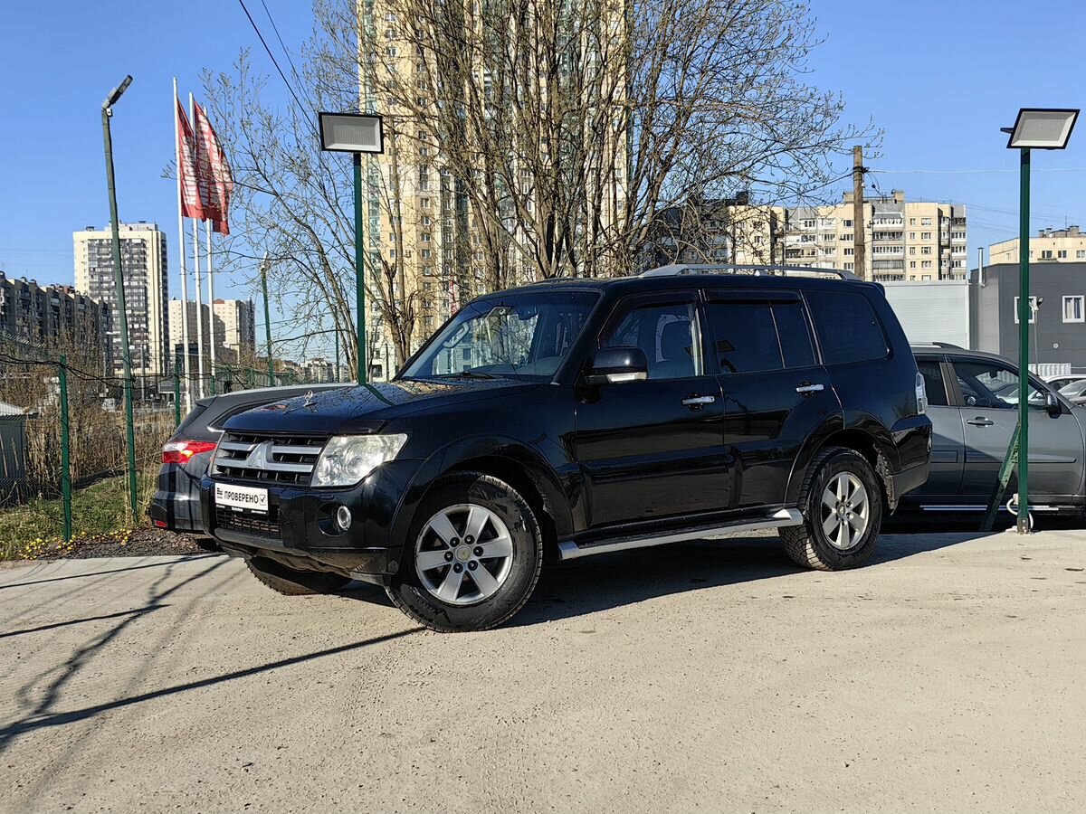 Mitsubishi Pajero IV
