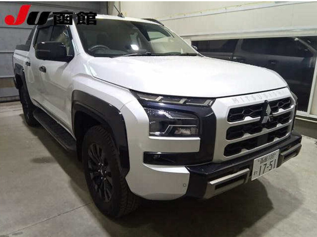 Mitsubishi Triton VI