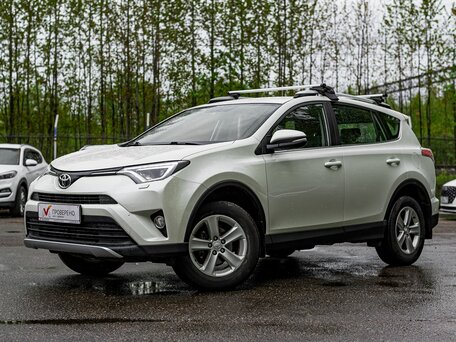 Toyota RAV4 IV (XA40) Рестайлинг