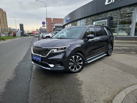 Kia Carnival IV