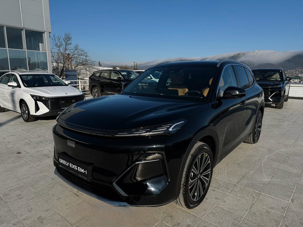 Открыть фотографии: Geely EX5 Гибрид