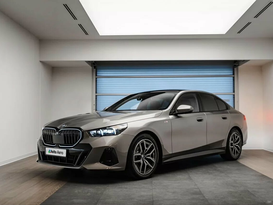 Открыть фотографии: BMW 5 серии VIII (G60/G61/G68)