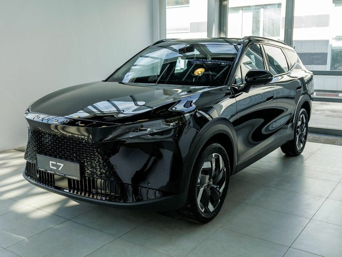 Открыть фотографии: Omoda C7