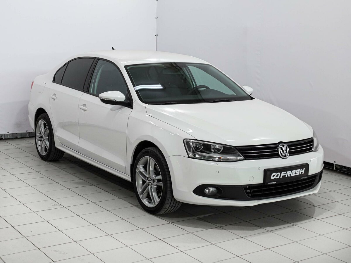 Открыть фотографии: Volkswagen Jetta VI