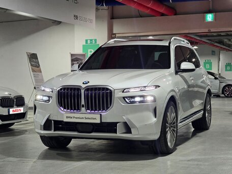 BMW X7 I (G07) Рестайлинг