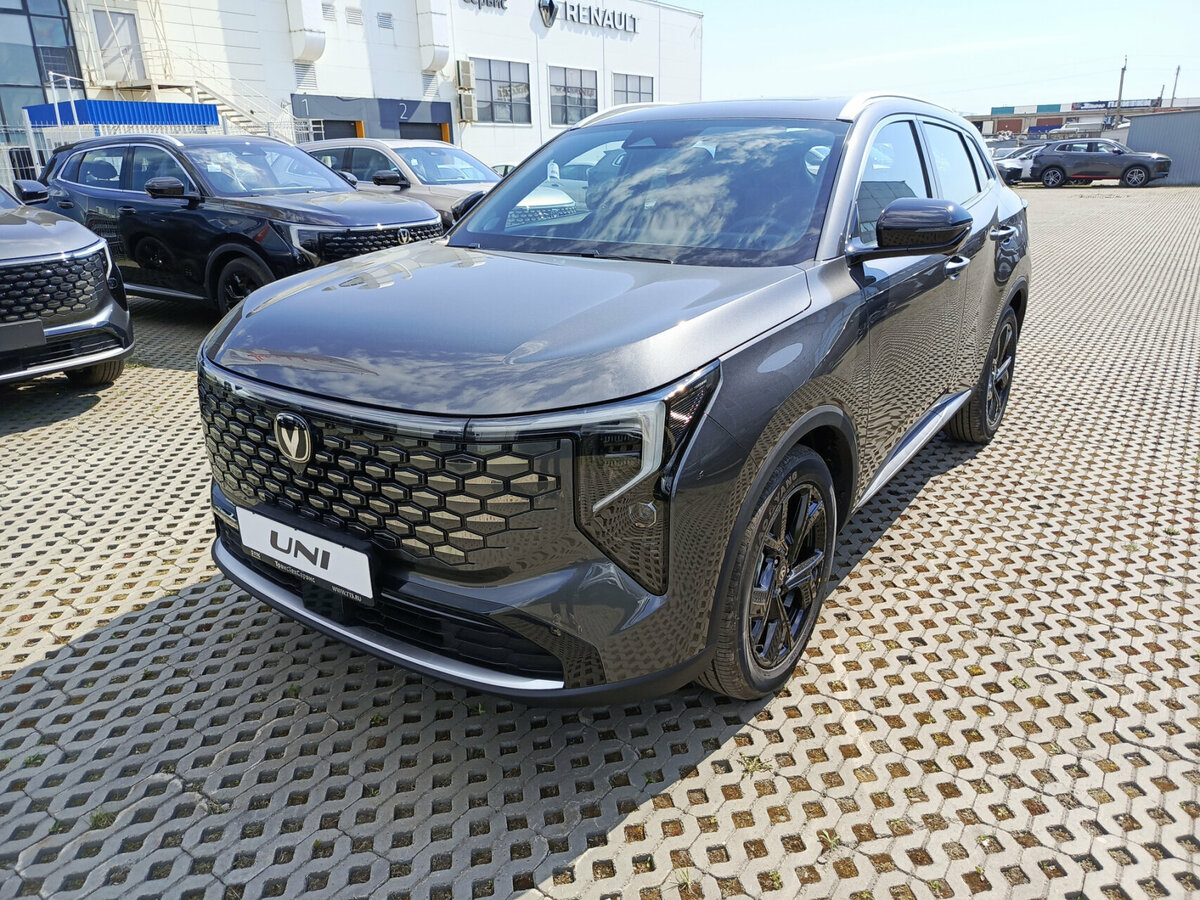 Открыть фотографии: Changan UNI-S I Рестайлинг