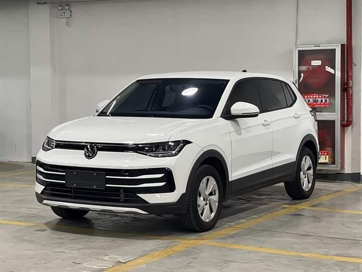 Открыть фотографии: Volkswagen Tharu XR