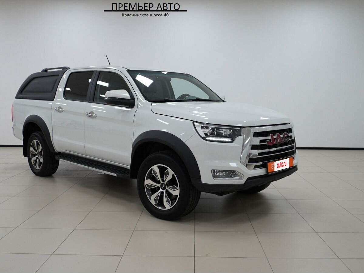 Открыть фотографии: JAC T8