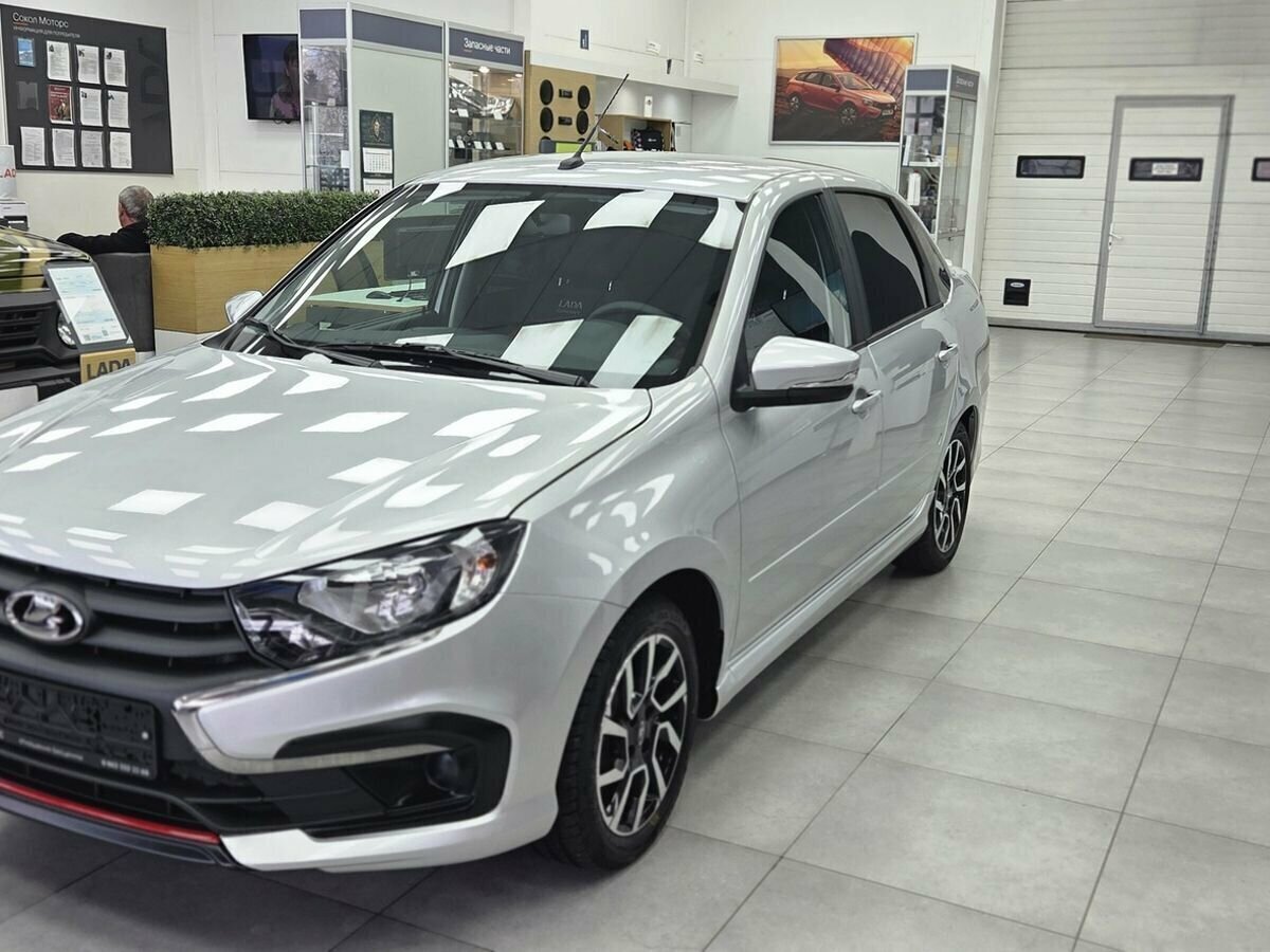 Открыть фотографии: Lada (ВАЗ) Granta I Рестайлинг