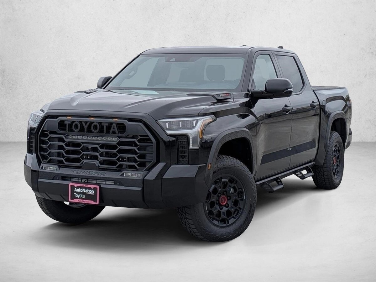 Открыть фотографии: Toyota Tundra III