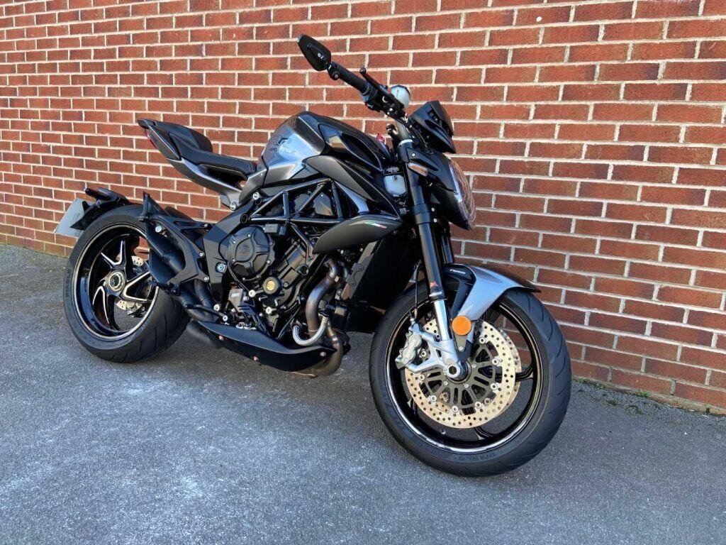 MV Agusta Brutale 800