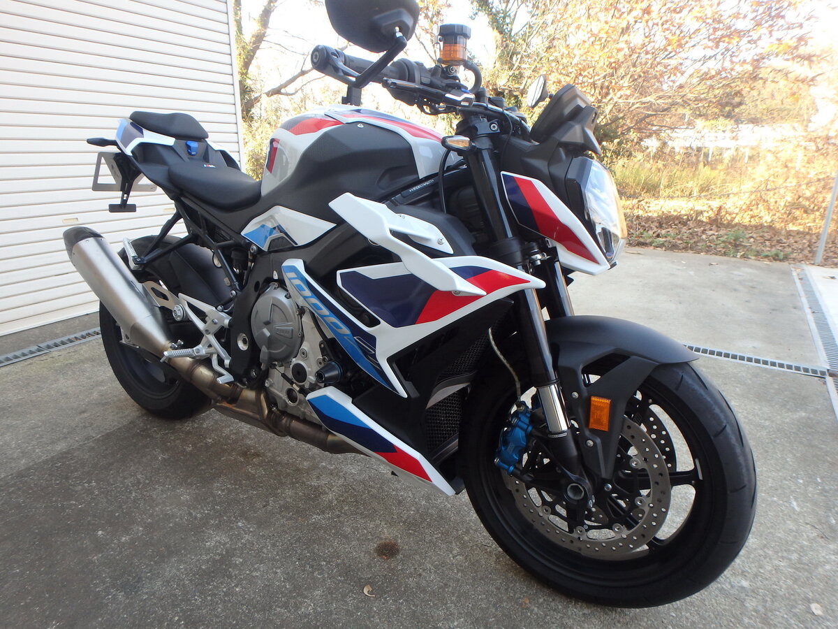 BMW M 1000 R