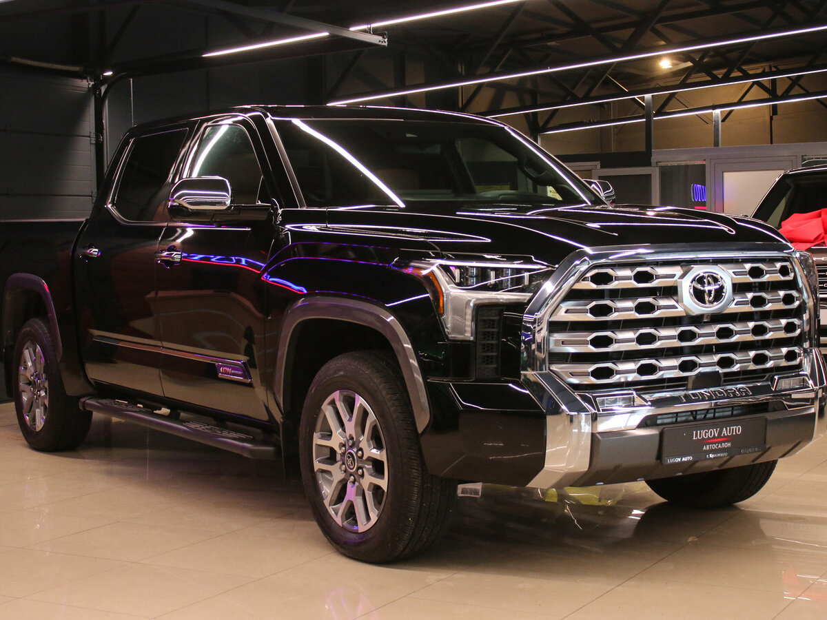 Toyota Tundra Crew Max CrewMax III