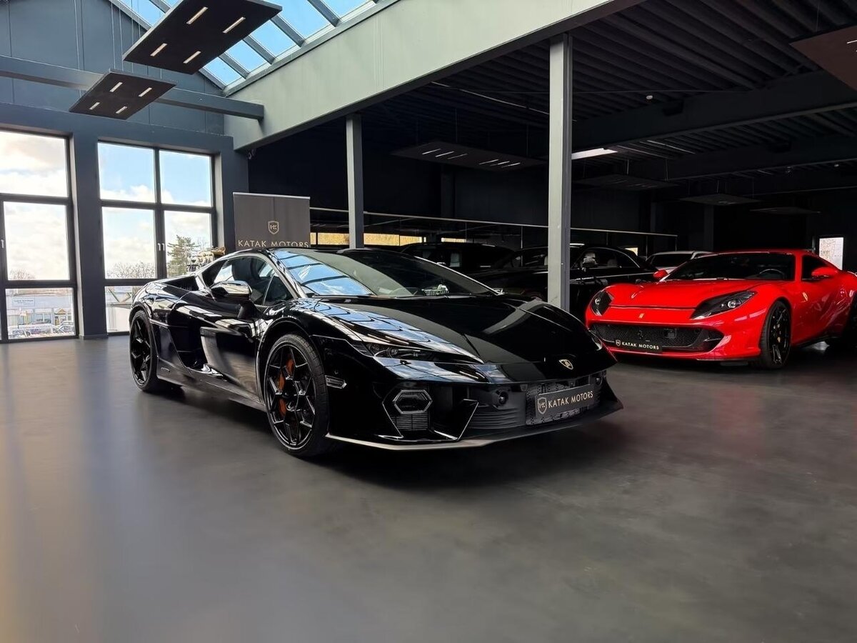 Открыть фотографии: Lamborghini Temerario