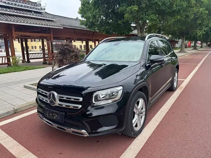 Mercedes-Benz GLB 180 I (X247)