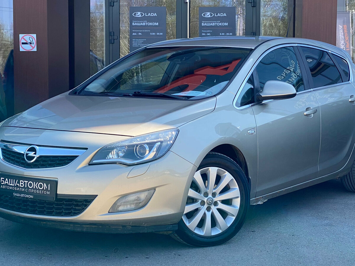 Opel Astra J