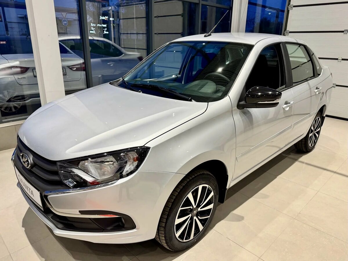 Открыть фотографии: Lada (ВАЗ) Granta I Рестайлинг