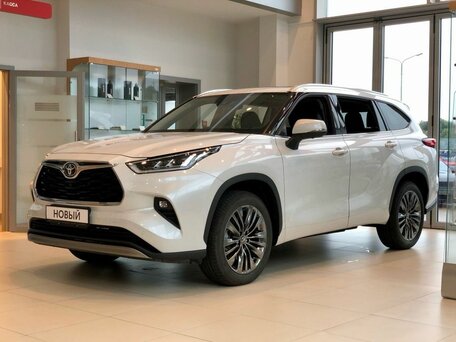 Toyota Highlander IV (XU70)