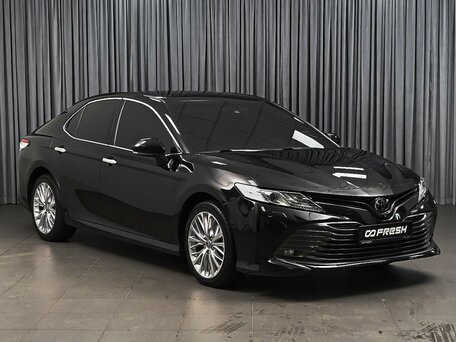 Toyota Camry VIII (XV70)