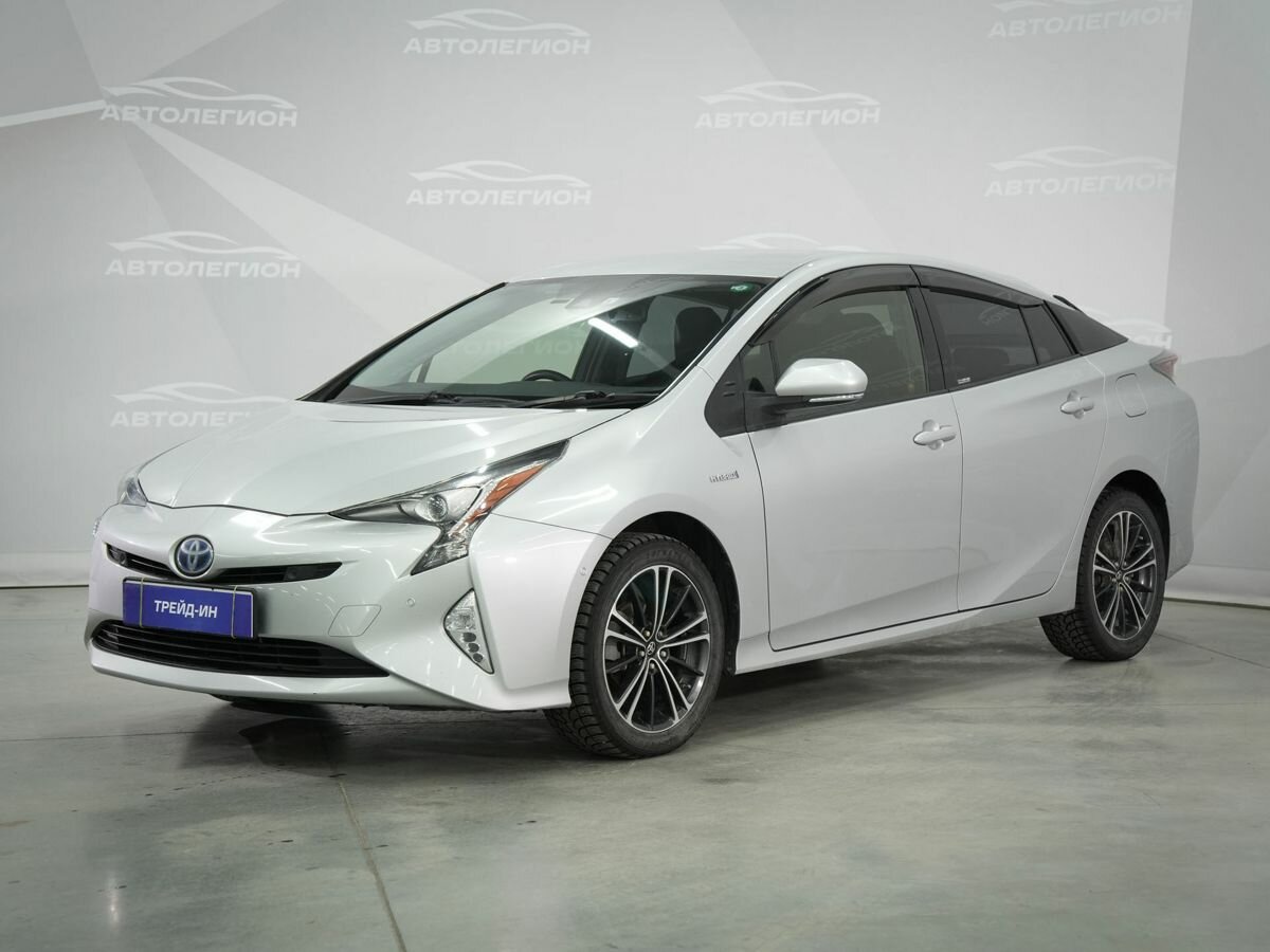 Открыть фотографии: Toyota Prius IV (XW50)