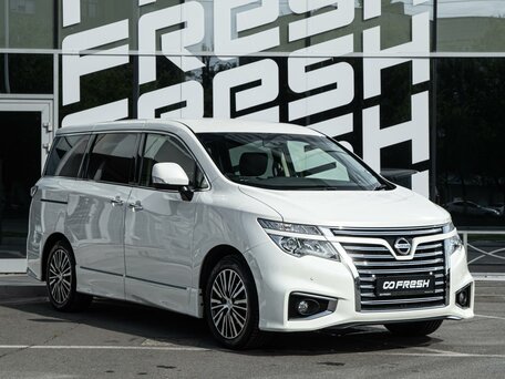 Nissan Elgrand III (E52) Рестайлинг