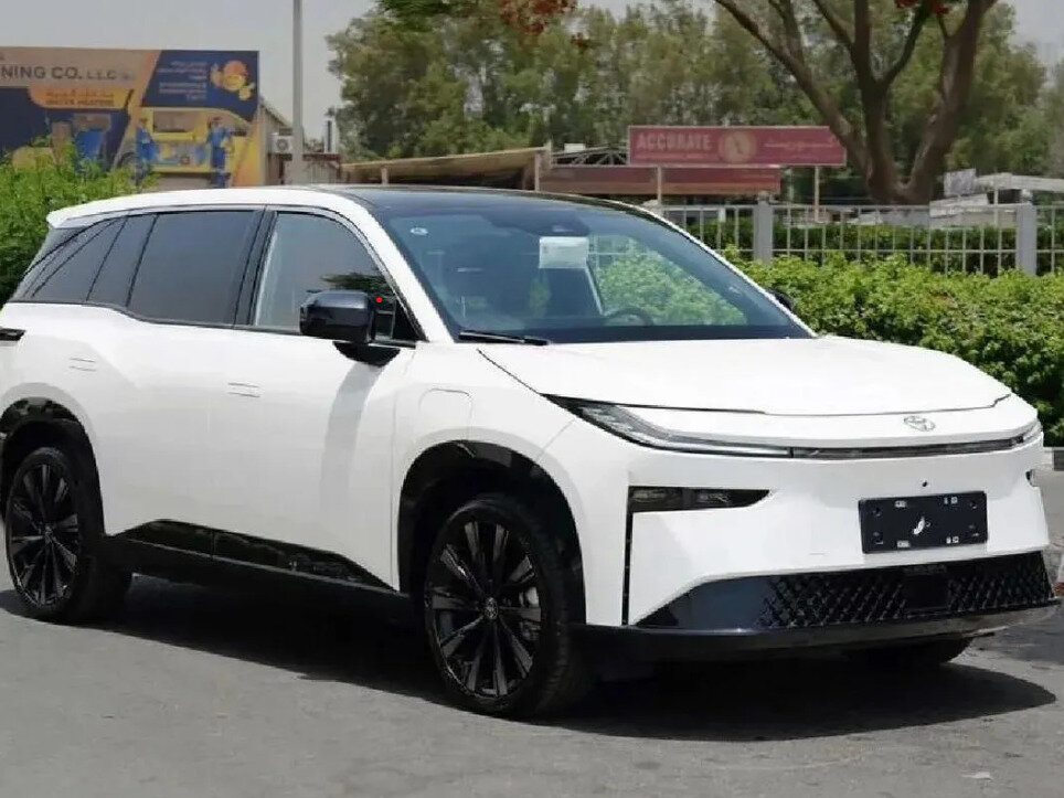 Открыть фотографии: Toyota bZ3X