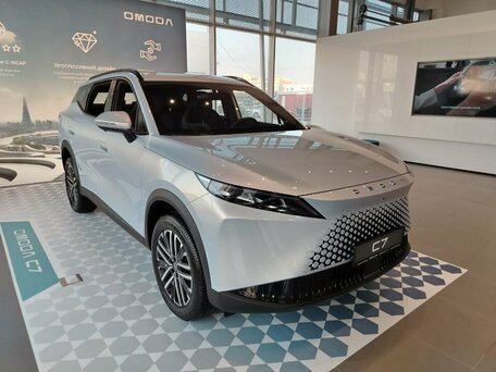 Omoda C7