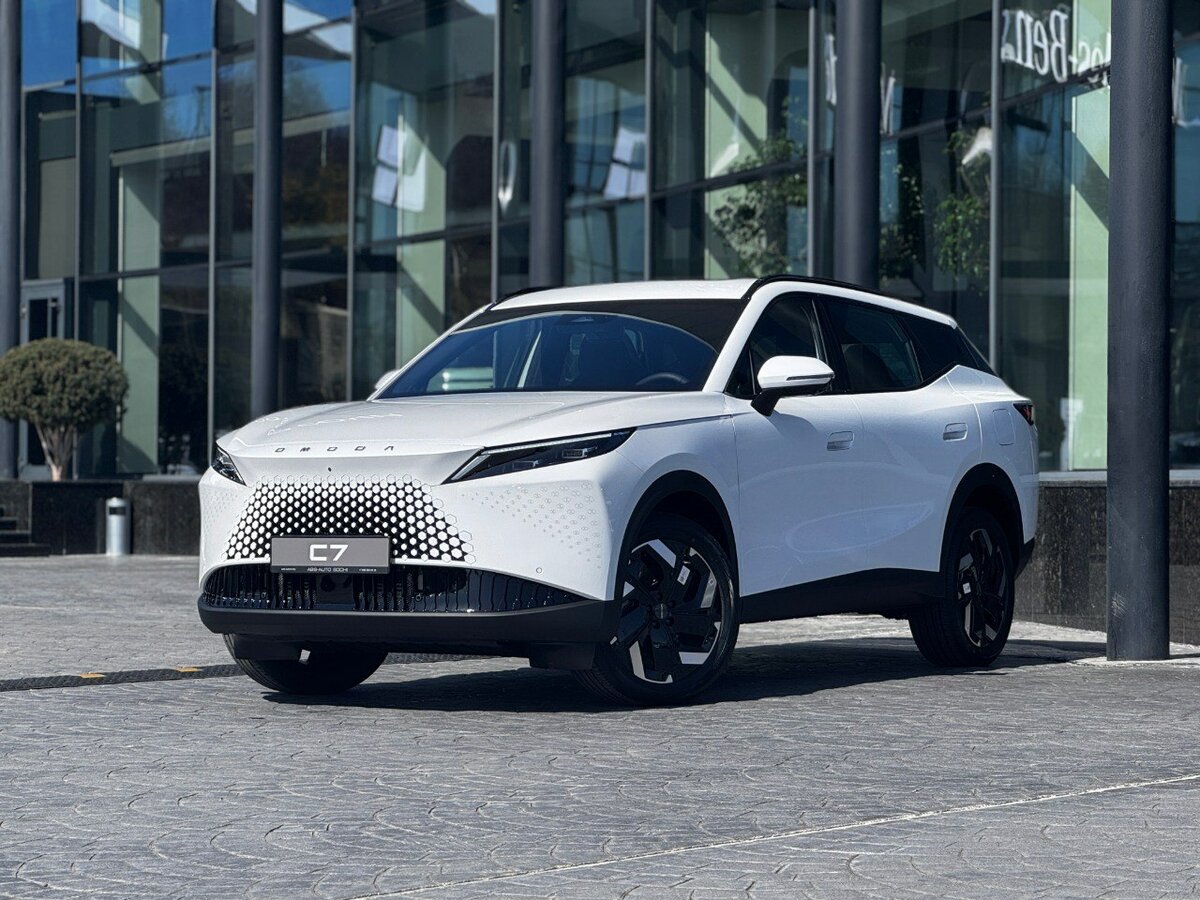 Открыть фотографии: Omoda C7