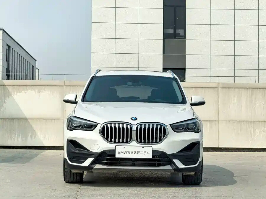 BMW X1 Long 20Li sDrive II (F48) Рестайлинг