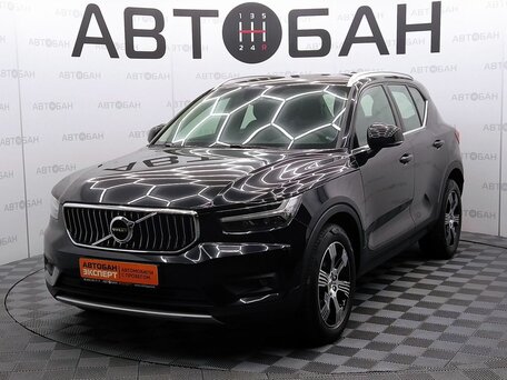 Volvo XC40 I