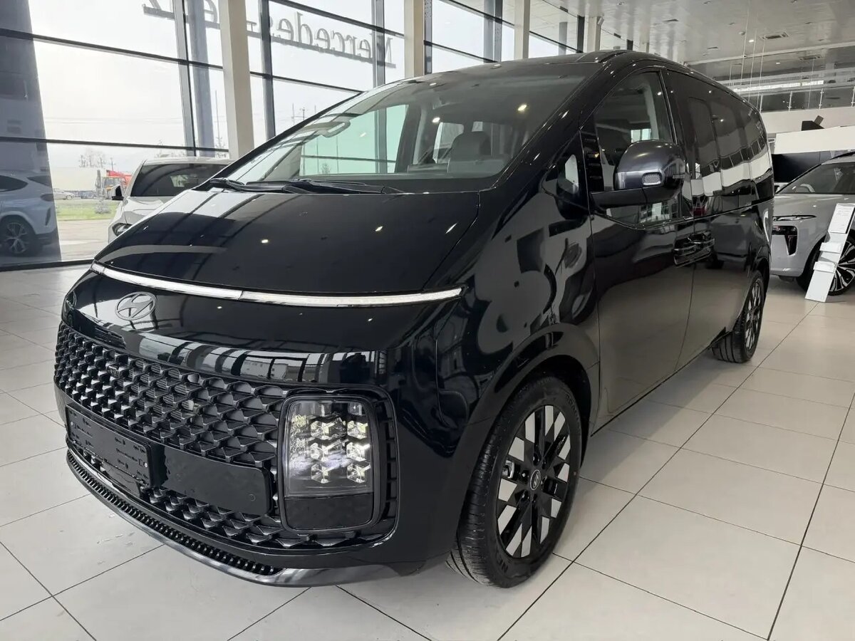 Hyundai Staria I
