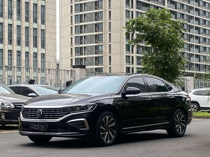Открыть фотографии: Volkswagen Passat B9
