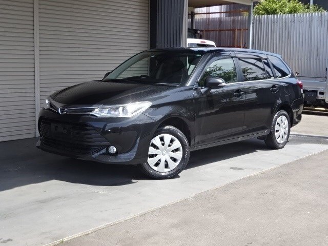 Открыть фотографии: Toyota Corolla XI (E160, E170, E180) Рестайлинг 1
