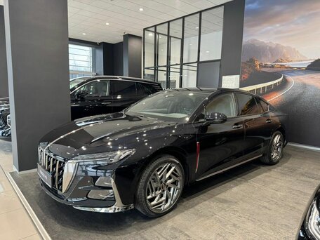 Hongqi H6