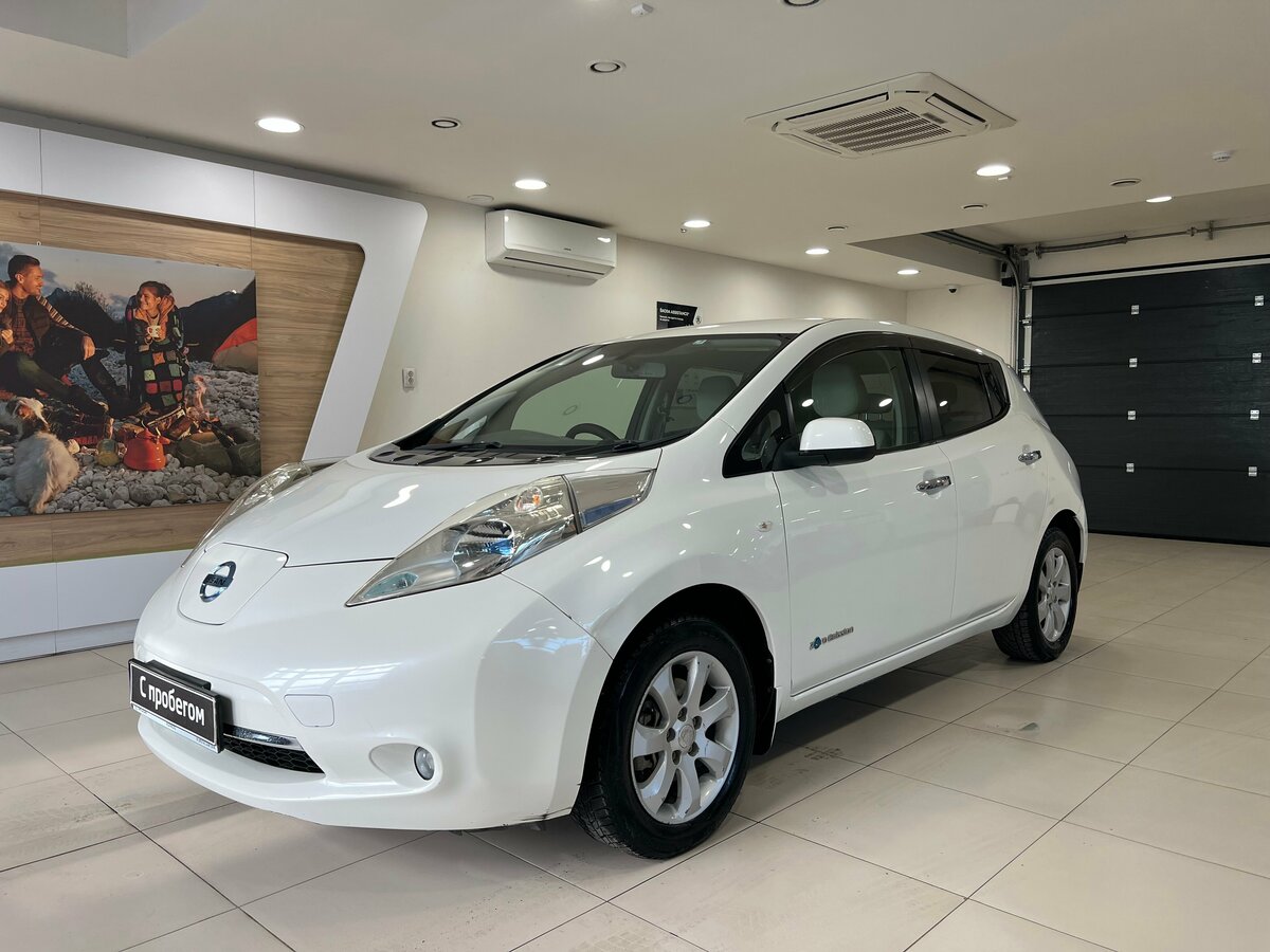 Nissan Leaf I (ZE0/AZE0)