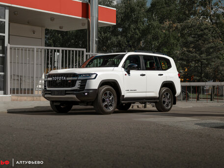 Toyota Land Cruiser 300 Series