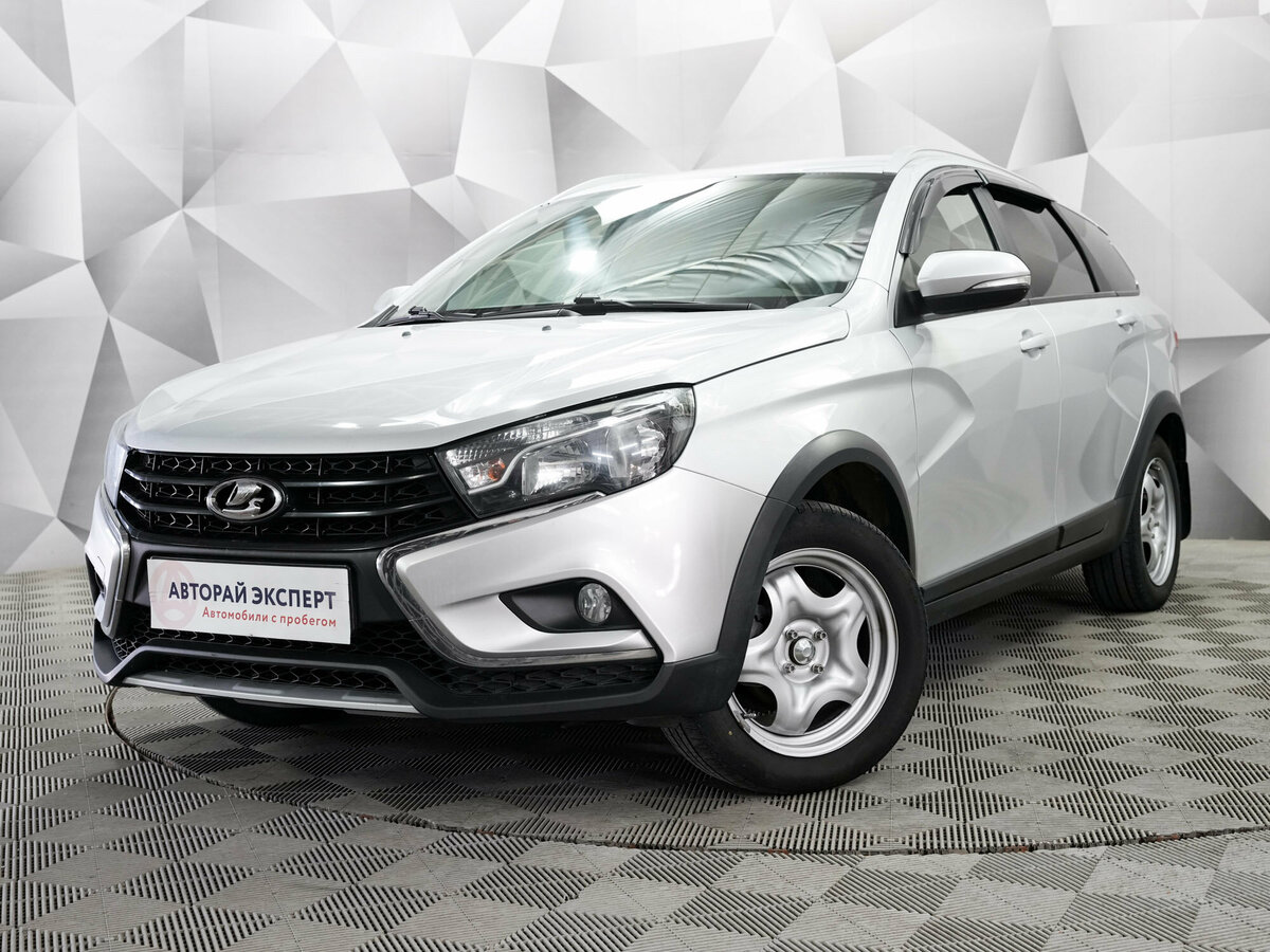 Открыть фотографии: Lada (ВАЗ) Vesta I