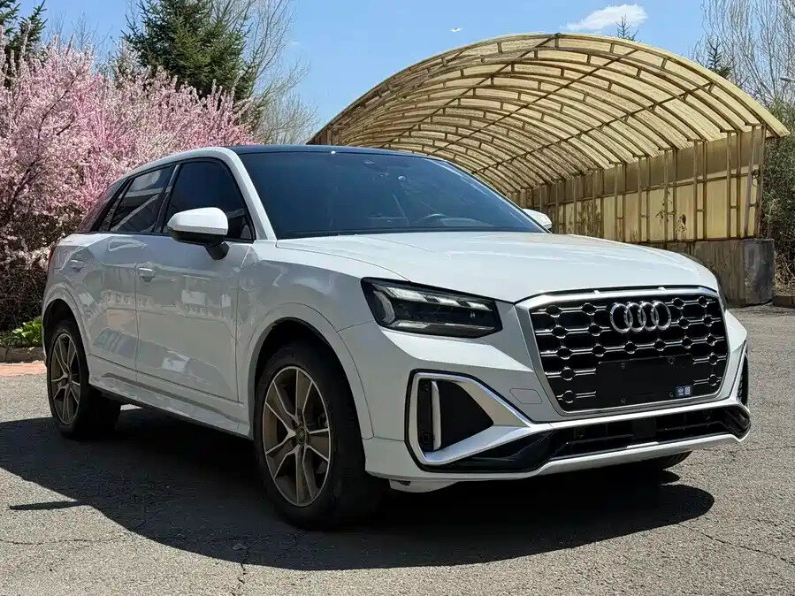 Открыть фотографии: Audi Q2 I Рестайлинг