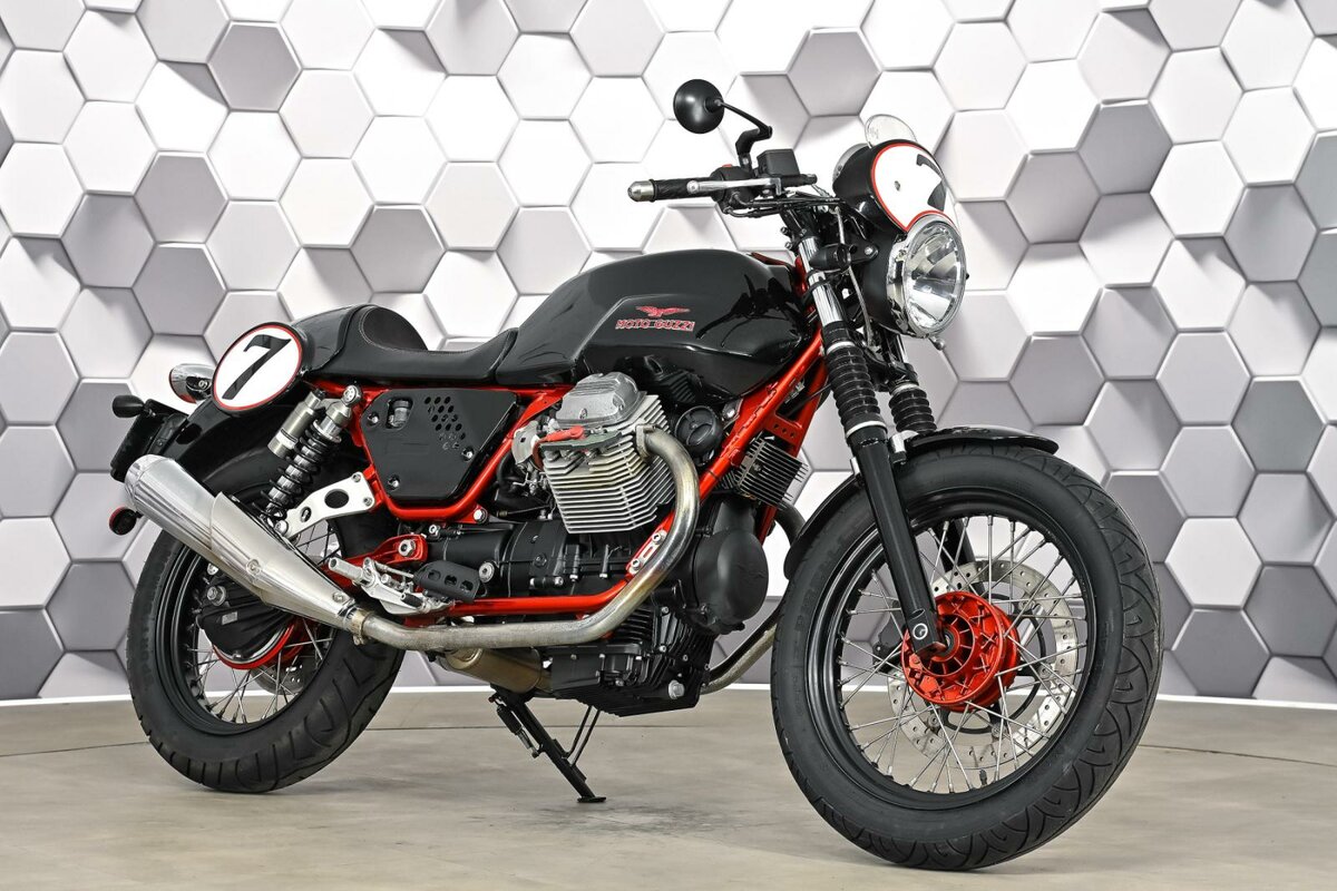 Moto Guzzi V 7