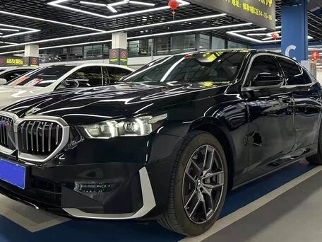 BMW 5 серии VIII (G60/G61/G68)